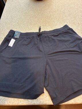 Roundtree & Yorke Men's Athletic Shorts in Dark Gray X2 pairs in size 3XB